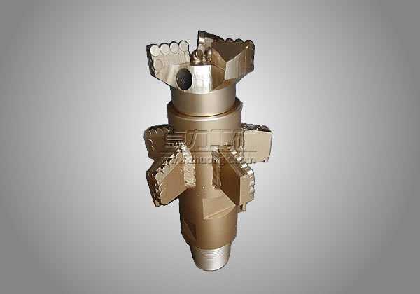 152-240组合扩孔水井钻头